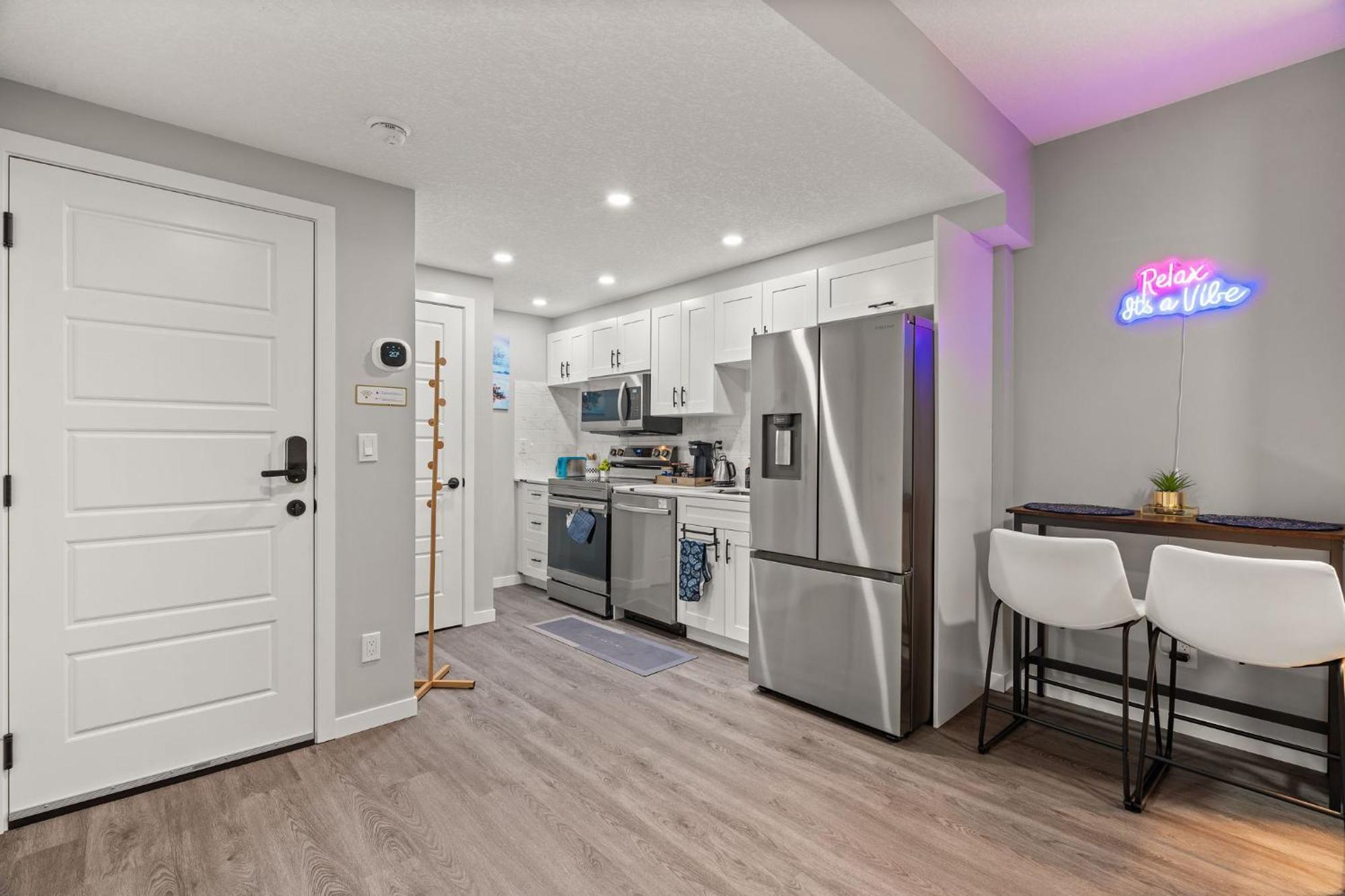 Meriweather - Calgary Breathtaking 1-Bedroom Apartment Eksteriør billede